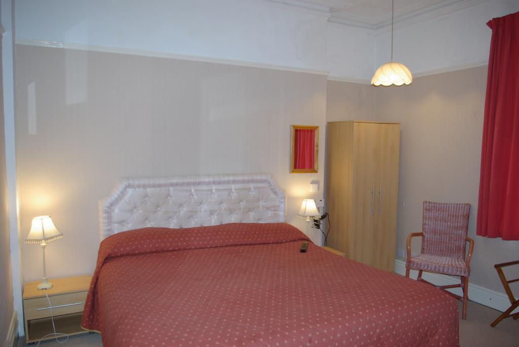 Menai Bank Hotel Caernarfon Rum bild