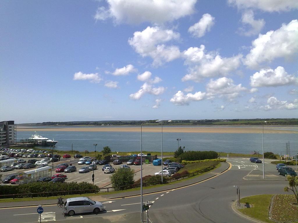 Menai Bank Hotel Caernarfon Rum bild